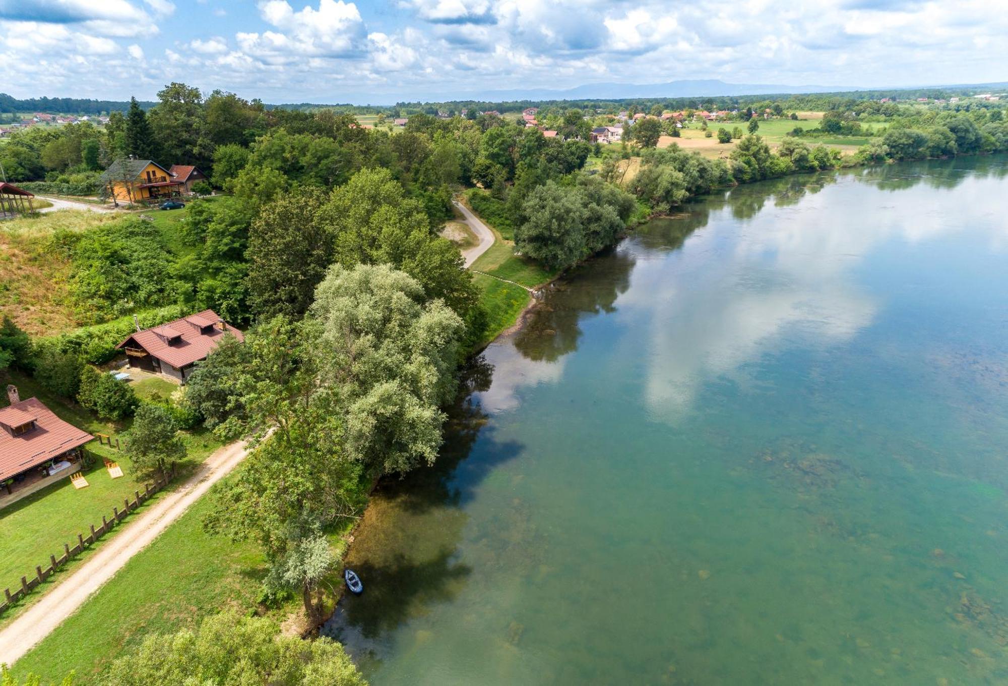 Zagreb, Kuca Za Odmor Swan River Holiday House Lasinja Екстер'єр фото